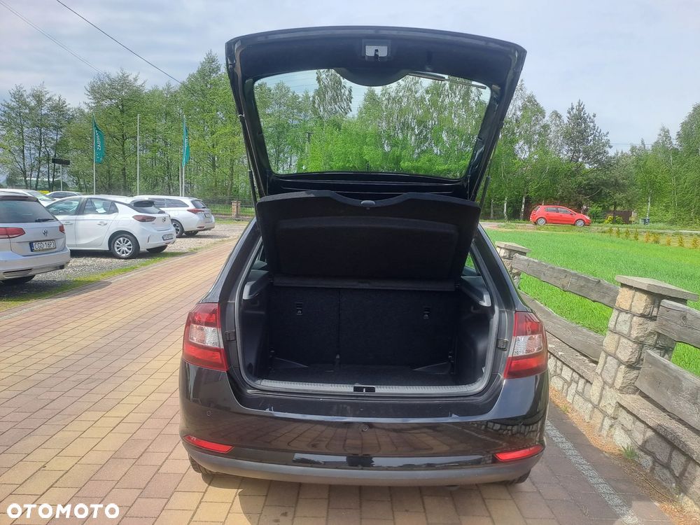 Skoda RAPID 1.0 TSI DSG Active - 13