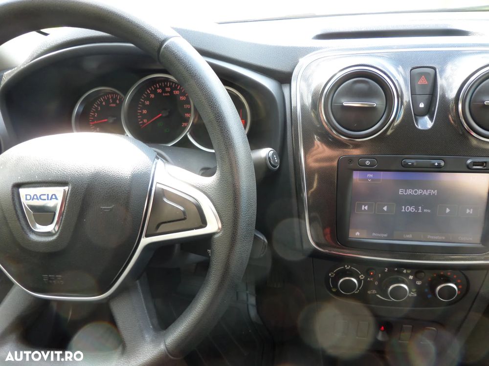 Dacia Logan 0.9 TCe Laureate - 25