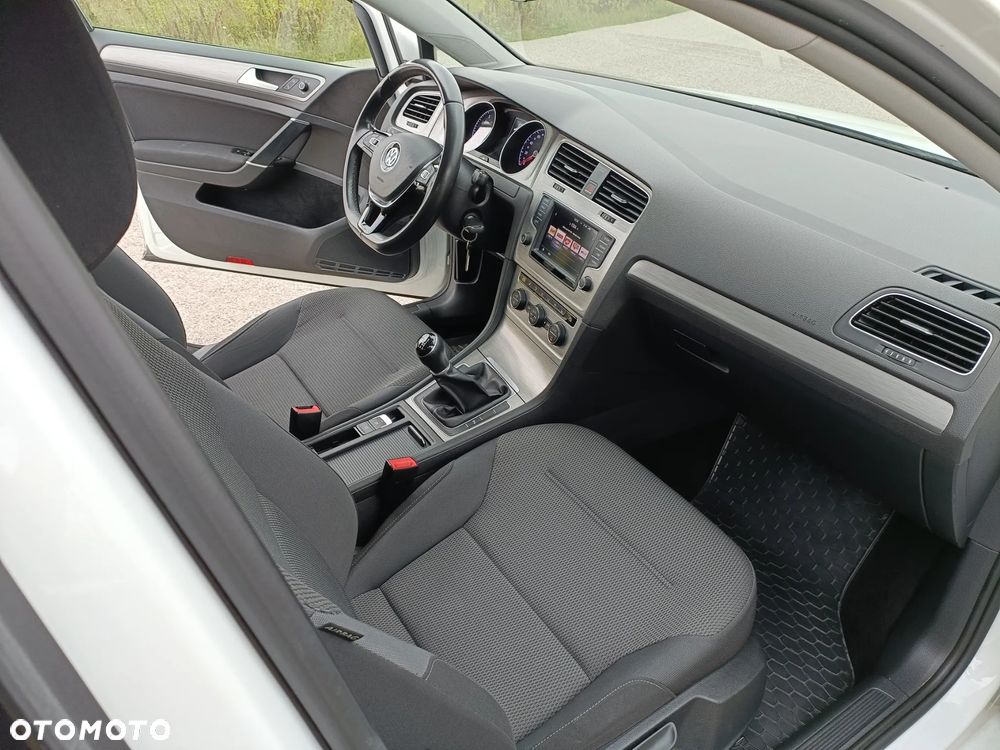 Volkswagen Golf 1.4 TSI BMT Comfortline - 13