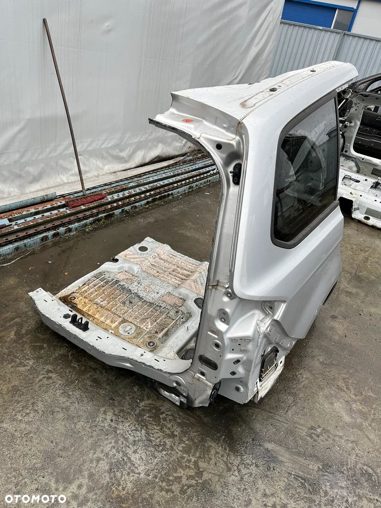 BLOTNIK PRAWY TYŁ poszycie Ford Galaxa MK4 2021R - 3