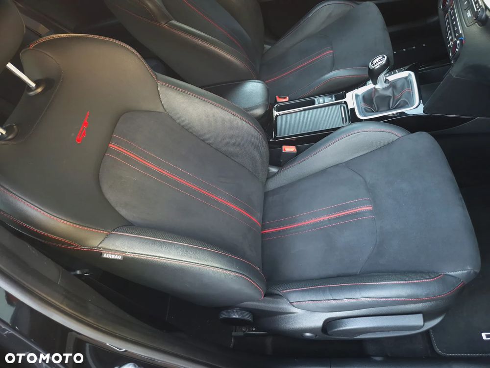 Kia Ceed 1.6 T-GDI GT - 33