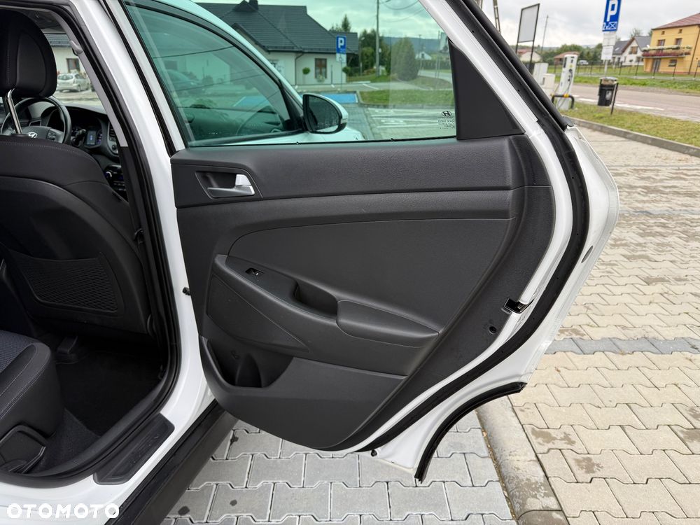 Hyundai Tucson 1.7 CRDI BlueDrive Comfort 2WD - 25