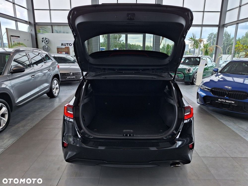 Kia Ceed 1.5 T-GDI Business Line DCT - 17