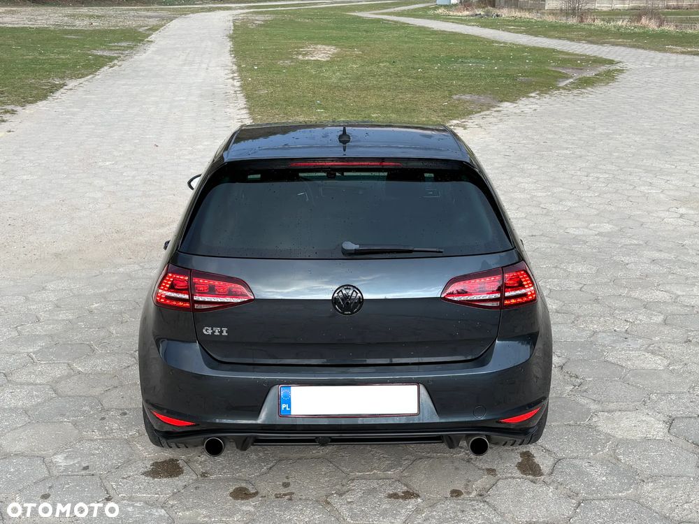 Volkswagen Golf 2.0 TSI BMT GTI - 16