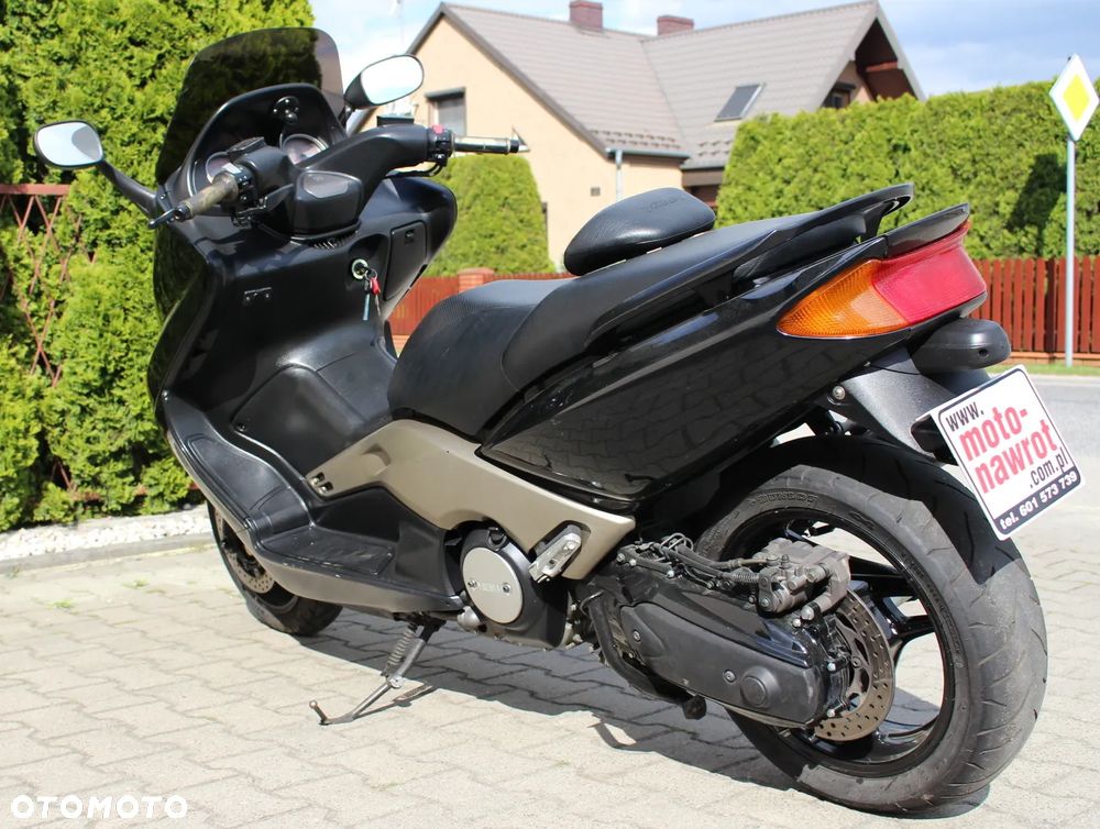 Yamaha Tmax - 9
