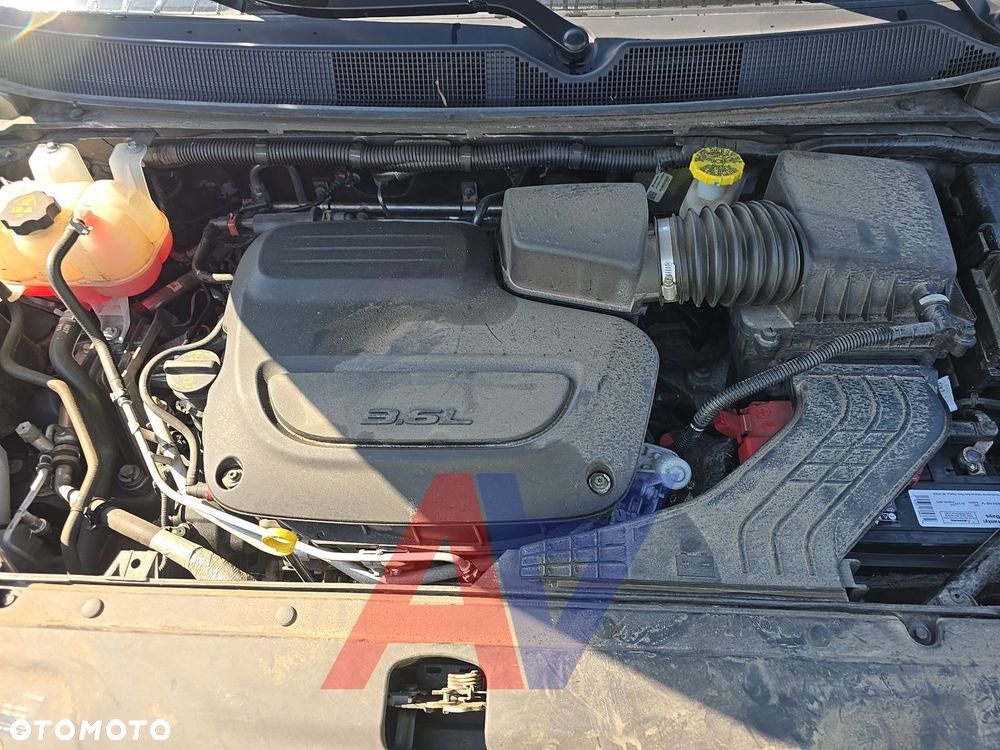 Chrysler Pacifica - 17