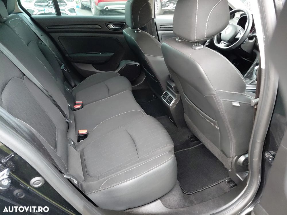 Renault Megane ENERGY TCe 140 EDC LIMITED - 14