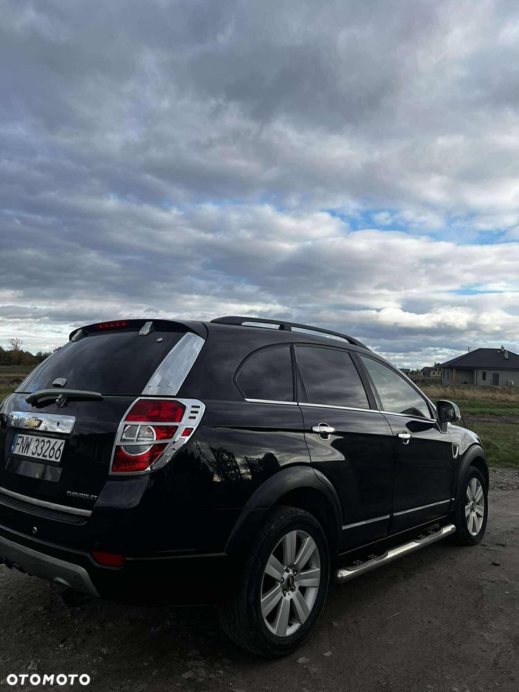 Chevrolet Captiva 2.0 d LT medium 5os - 4