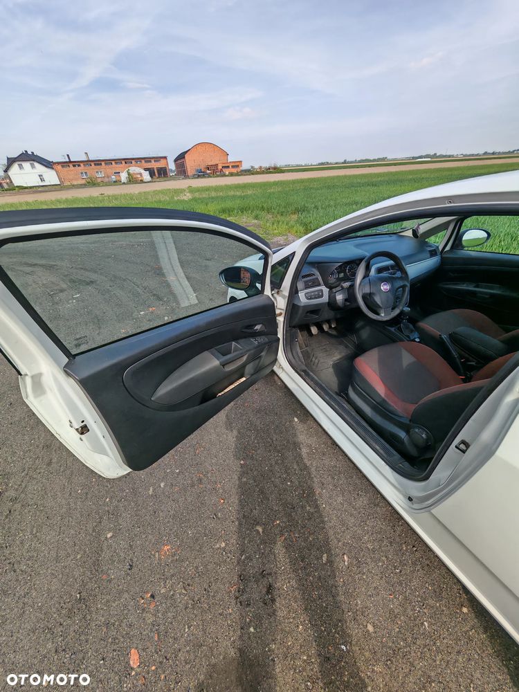 Fiat Punto 1.2 8V - 11