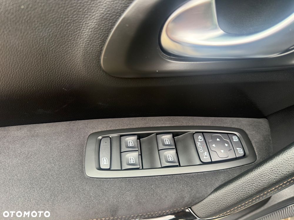 Renault Kadjar 1.3 TCe FAP Black Edition EDC - 17
