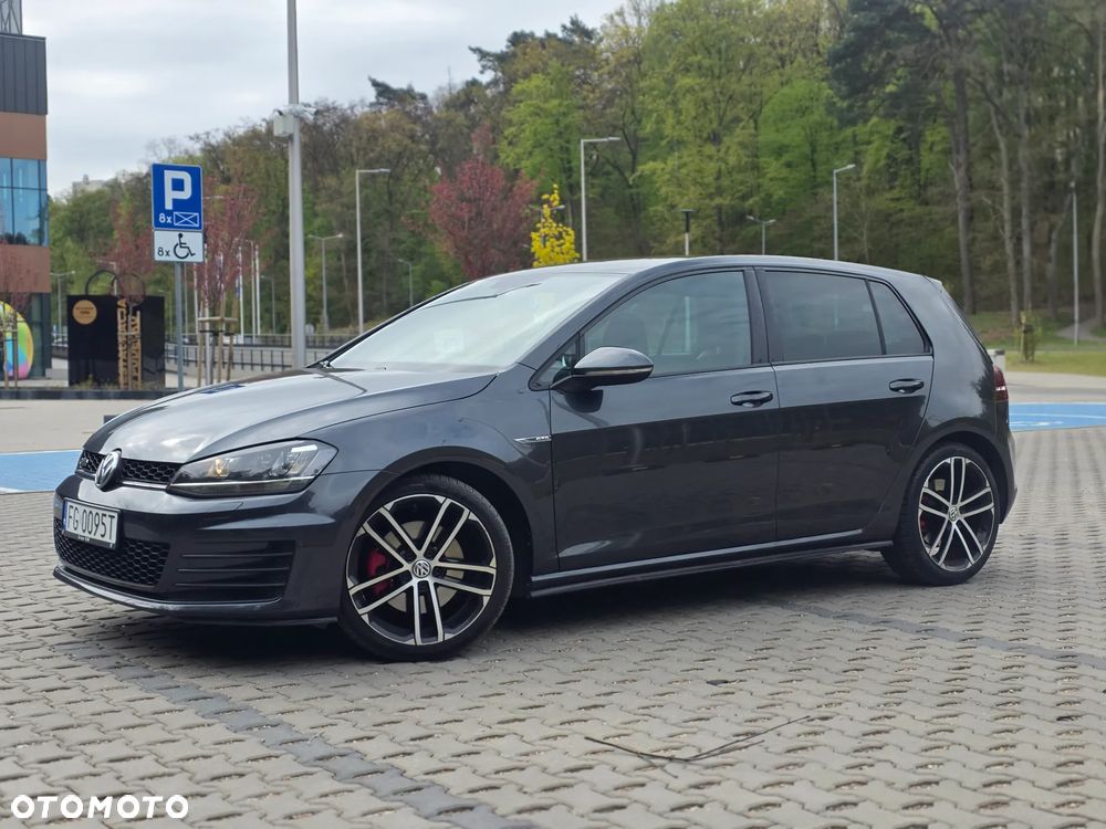 Volkswagen Golf 2.0 TDI BMT GTD - 14