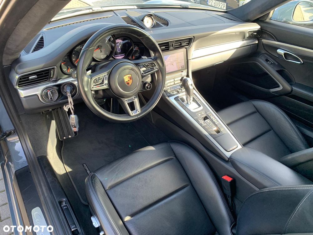 Porsche 911 Carrera S PDK - 10