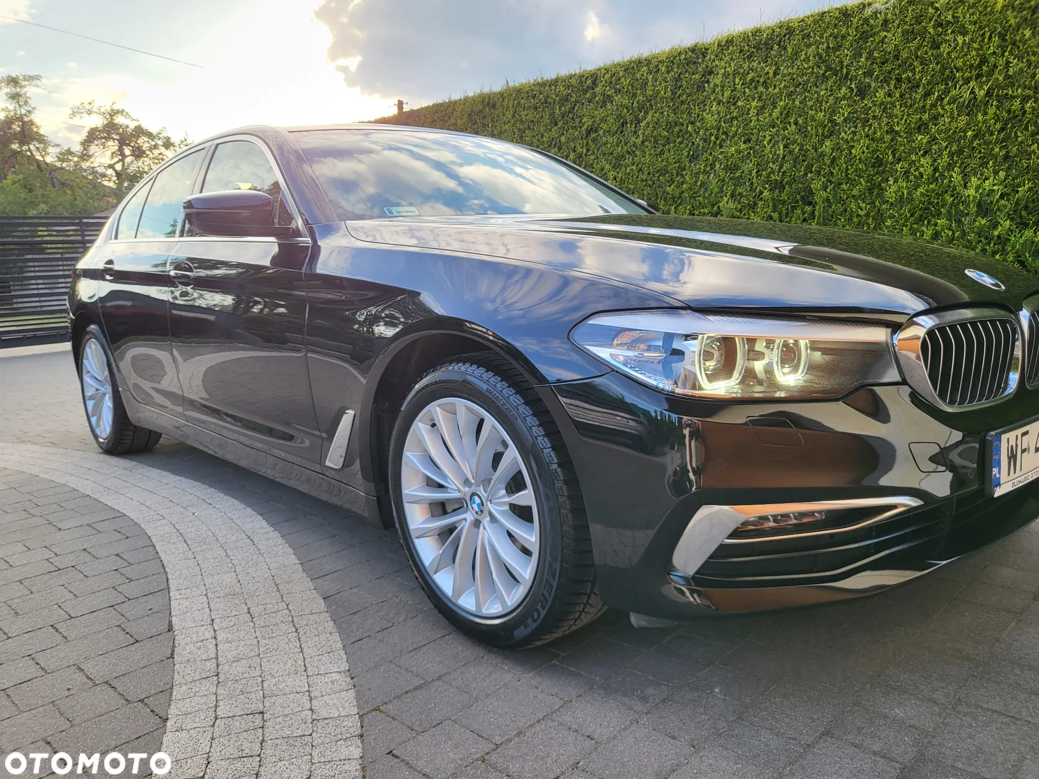 BMW Seria 5 520d xDrive Luxury Line - 2