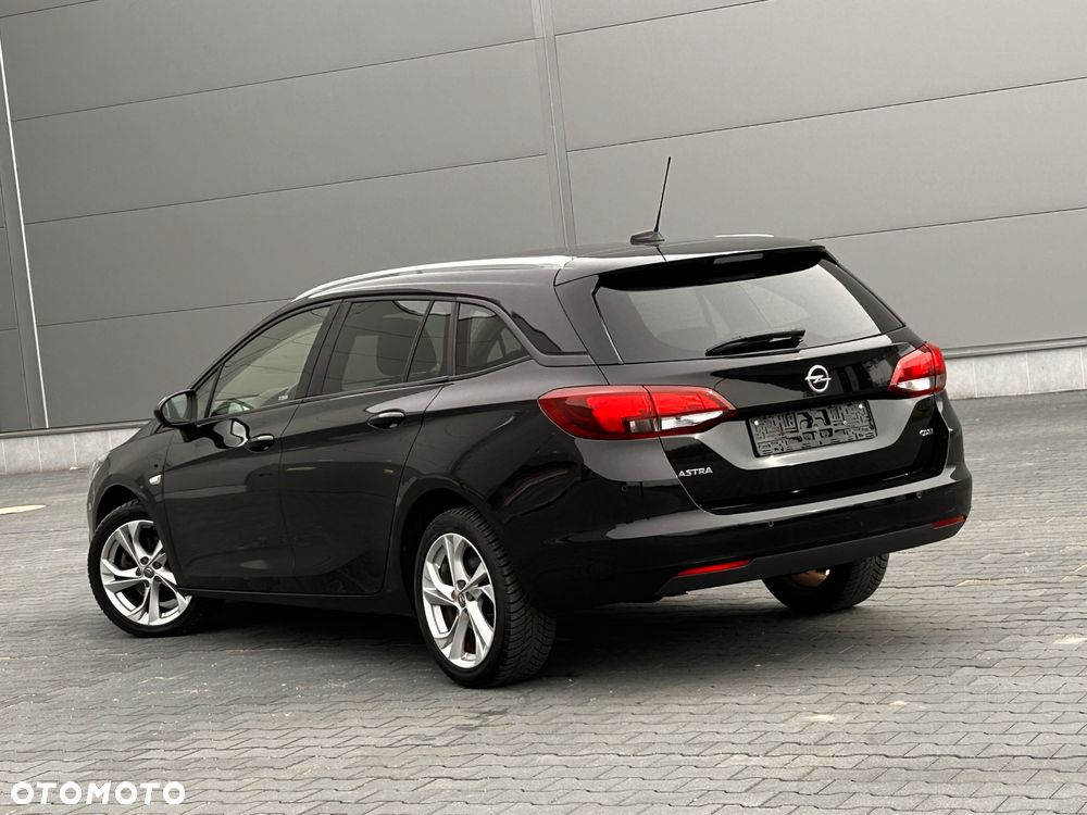 Opel Astra - 4