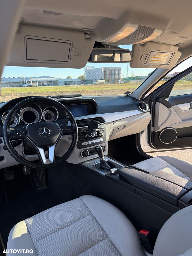 Mercedes-Benz C 220 CDI BlueEFFICIENCY - 11
