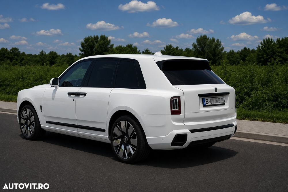 Rolls-Royce Cullinan - 4