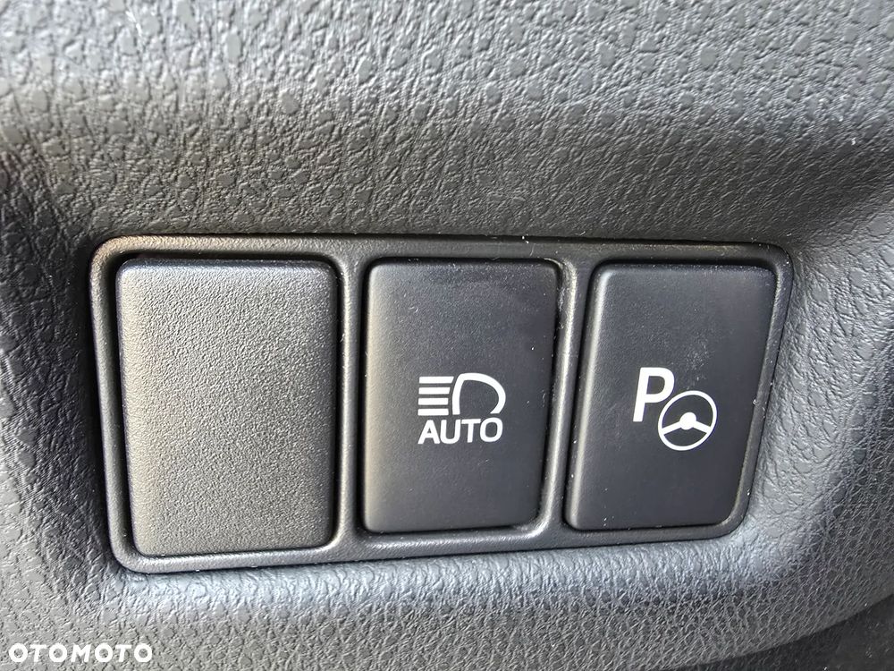 Toyota C-HR 2.0 Hybrid Executive - 31