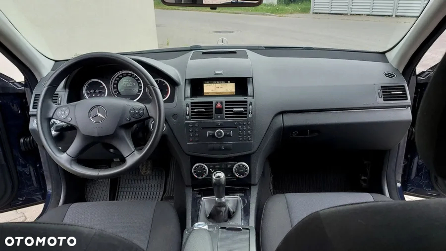 Mercedes-Benz Klasa C 220 CDI Elegance - 20