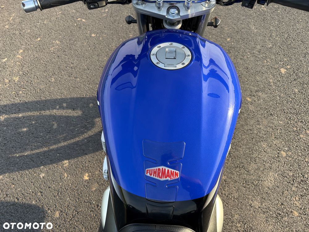 Yamaha XJR - 33
