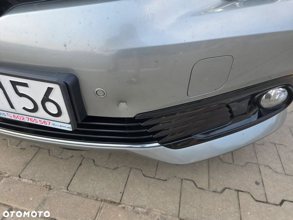 Toyota Auris 2017 photo 3