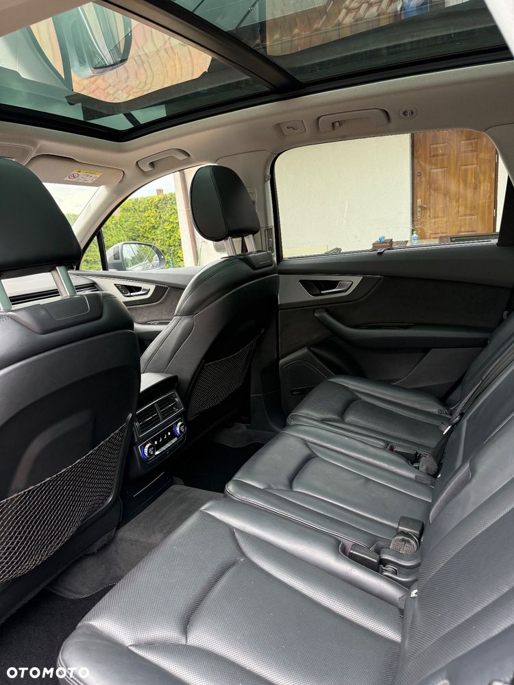 Audi Q7 - 15