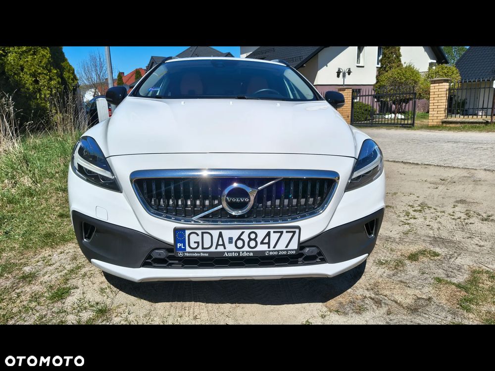 Volvo V40 Cross Country T3 Drive-E Momentum - 3