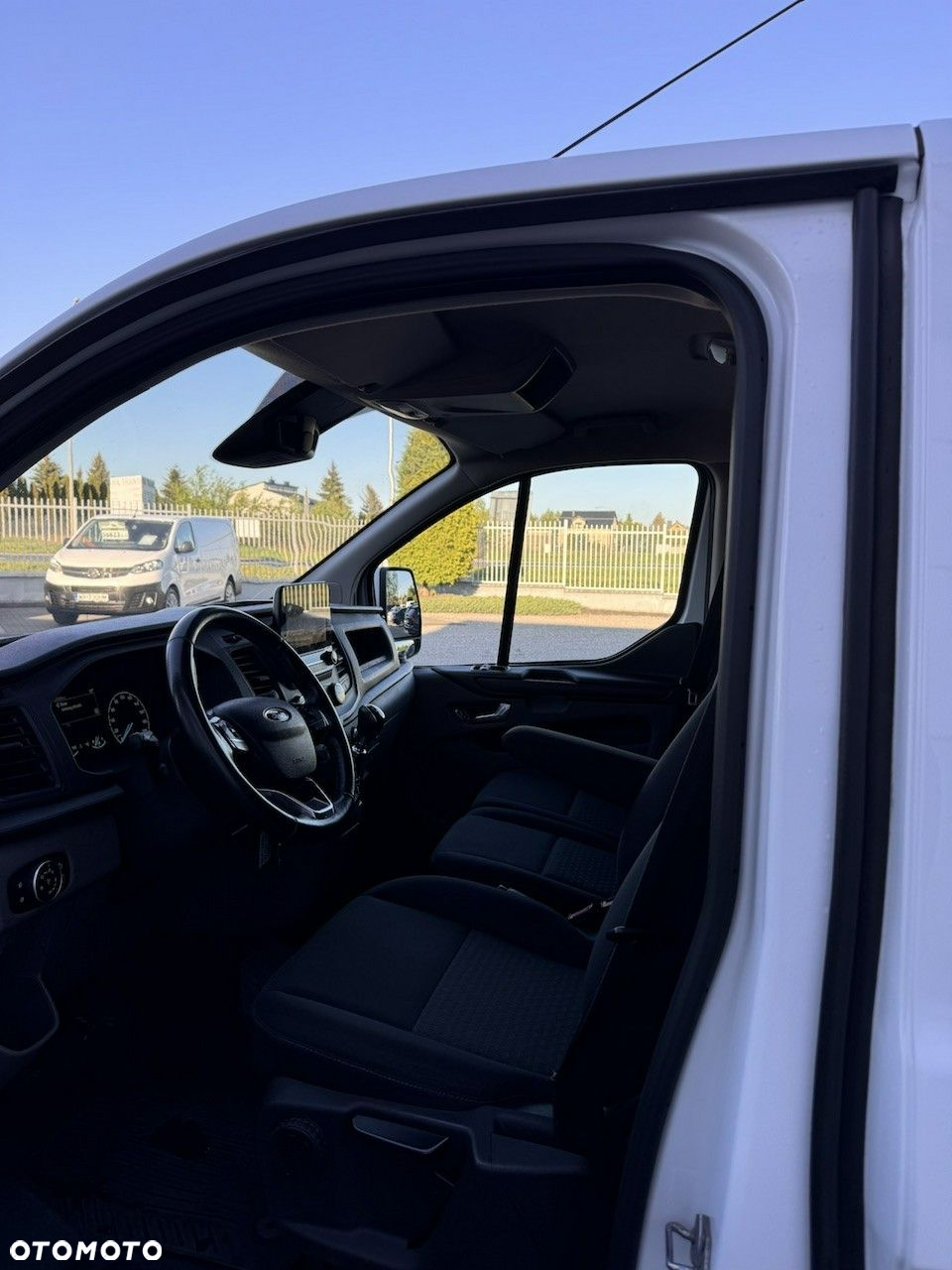 Ford Transit Custom - 13