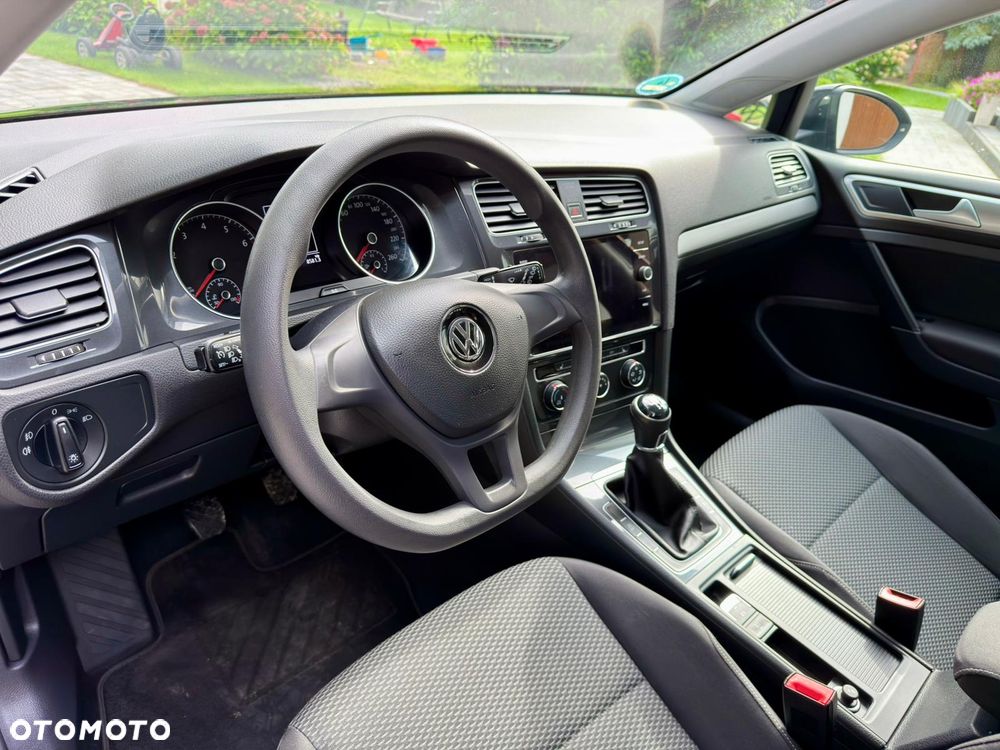 Volkswagen Golf 1.0 TSI BMT Trendline - 8