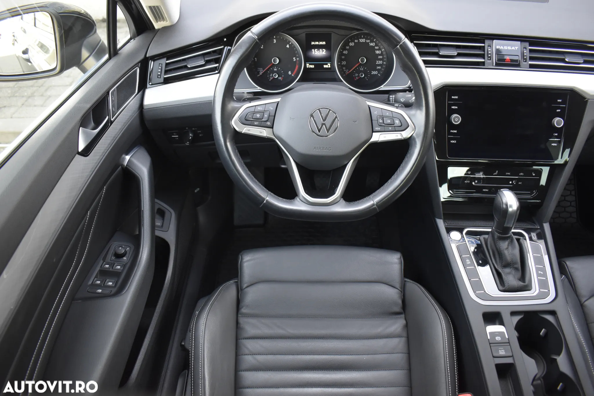 Volkswagen Passat 2.0 TDI DSG Highline - 11
