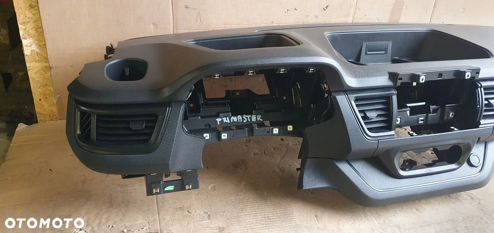 Konsola deska rozdzielcza kokpit Nissan Primastar Trafic III Lift IV - 3