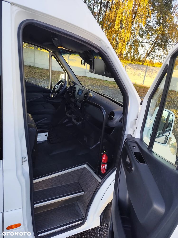 Mercedes-Benz SPRINTER - 3