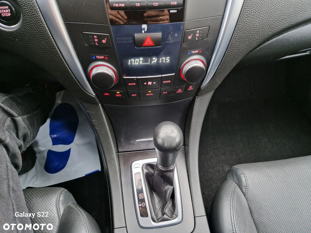 Suzuki Kizashi 2.4 Sport 4WD CVT - 29