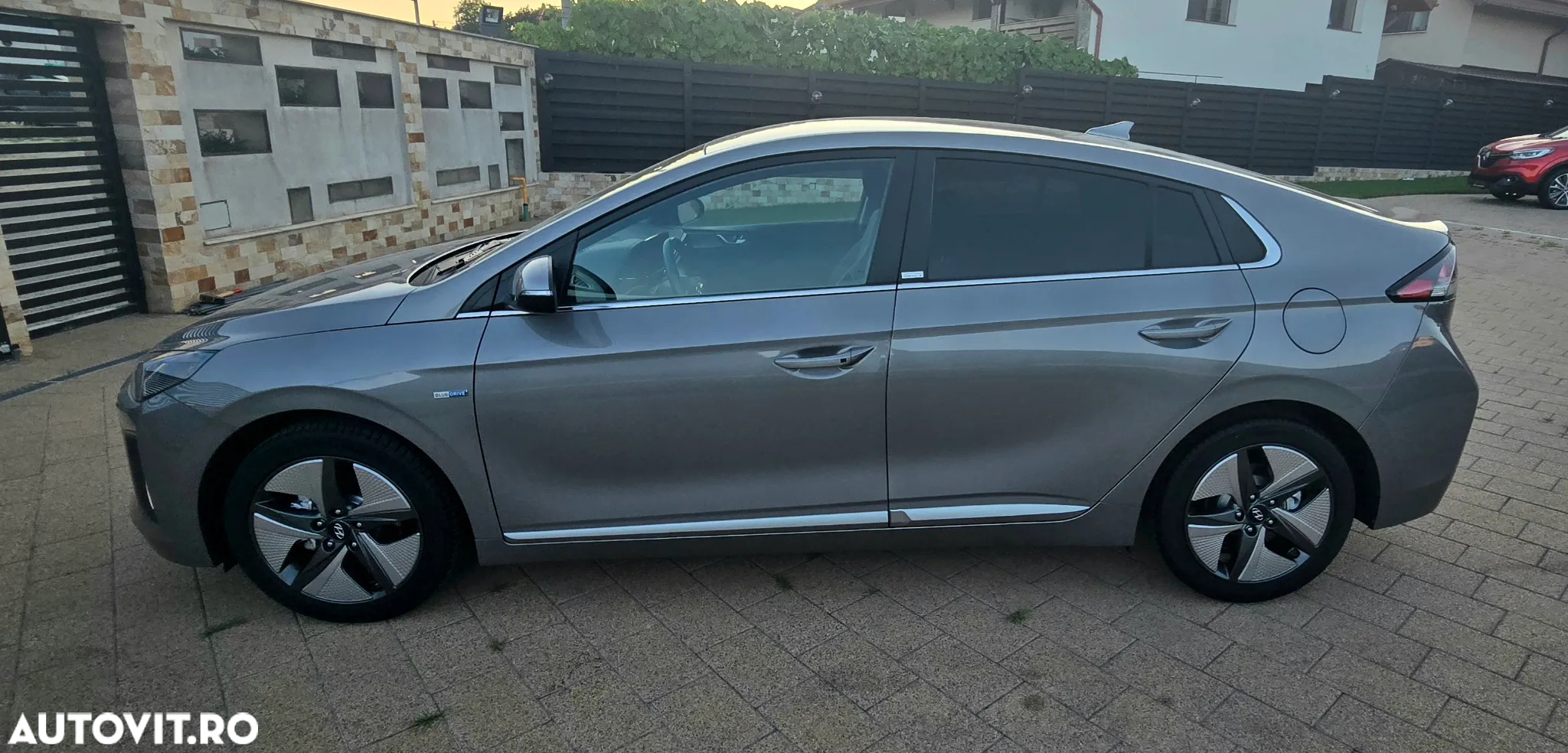 Hyundai IONIQ Hybrid 1.6 GDI Premium - 40