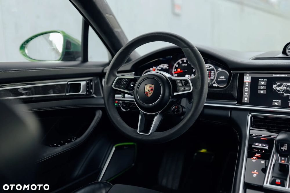 Porsche Panamera GTS GPF Sport Turismo - 19