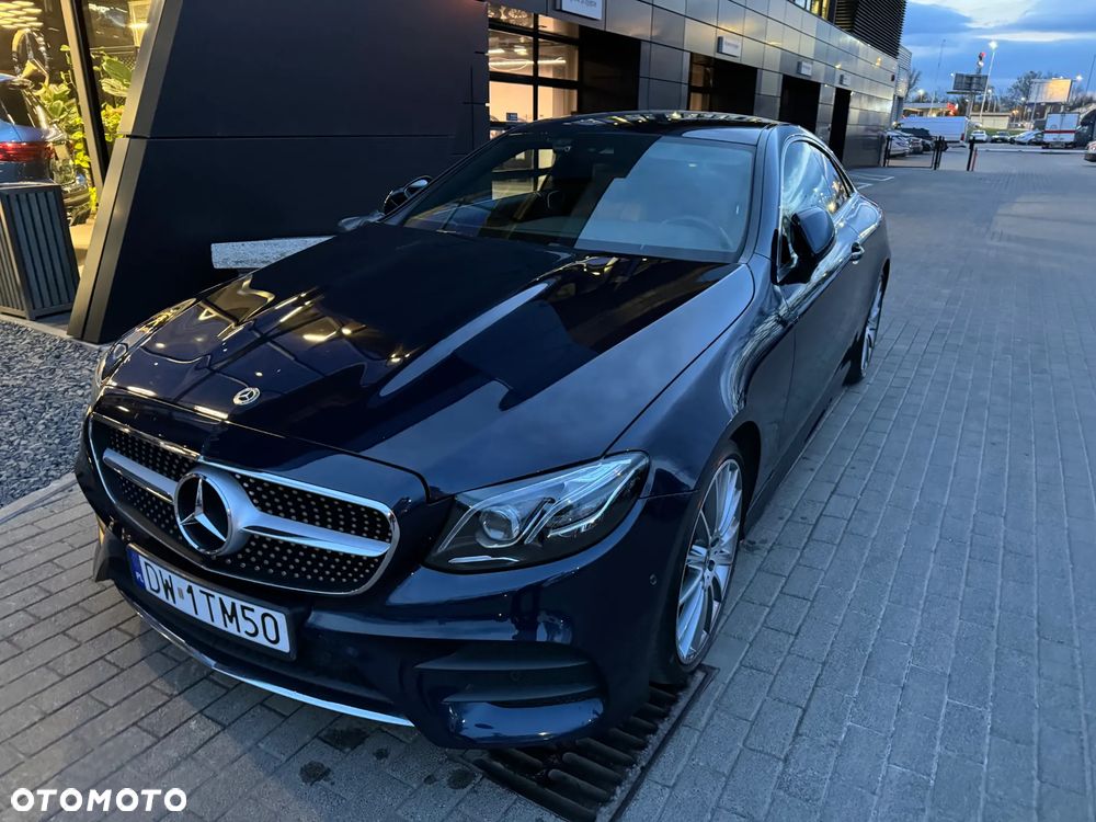 Mercedes-Benz Klasa E 220 d 4-Matic 9G-TRONIC - 2