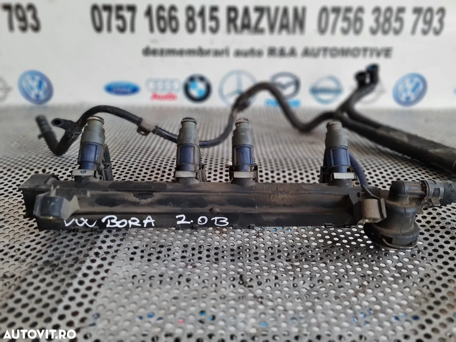 Rampa Injectie Cu Injectoare Vw Bora Golf 4 2.0 Benzina - Dezmembrari Arad - 3