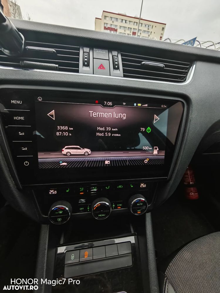 Skoda Octavia 1.6 TDI DSG Ambition - 11
