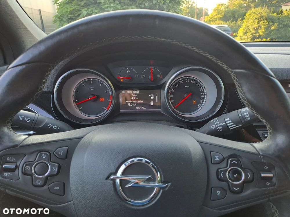 Opel Astra 1.4 Turbo Business - 18