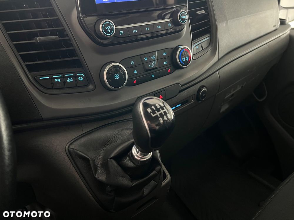 Ford Transit Custom - 38