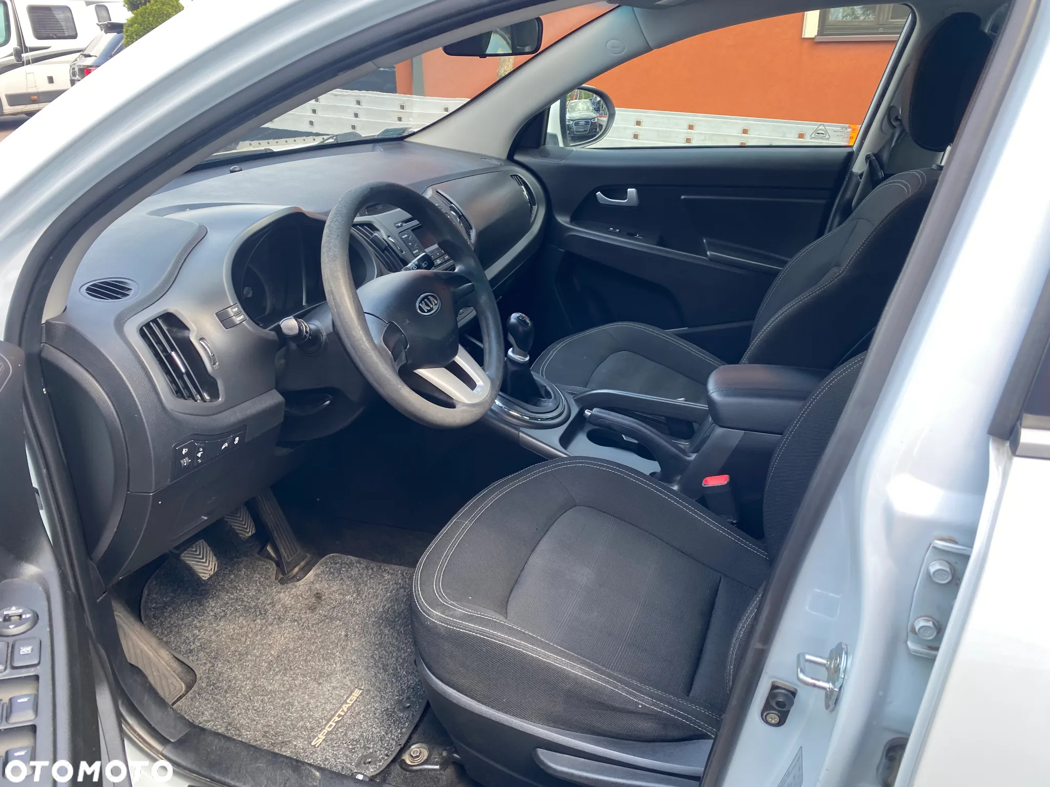 Kia Sportage 1.7 CRDI 2WD Dream-Team Edition - 8