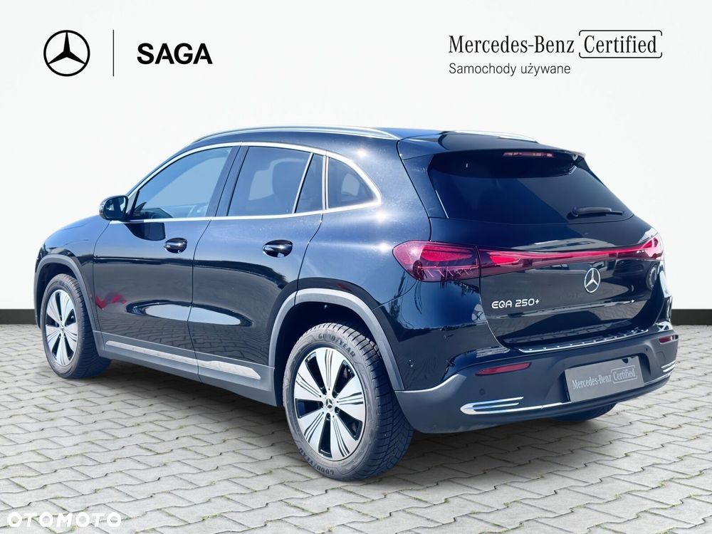 Mercedes-Benz EQA - 7