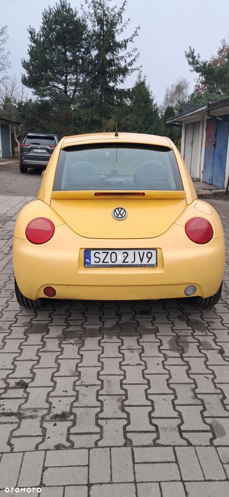 Volkswagen New Beetle - 3