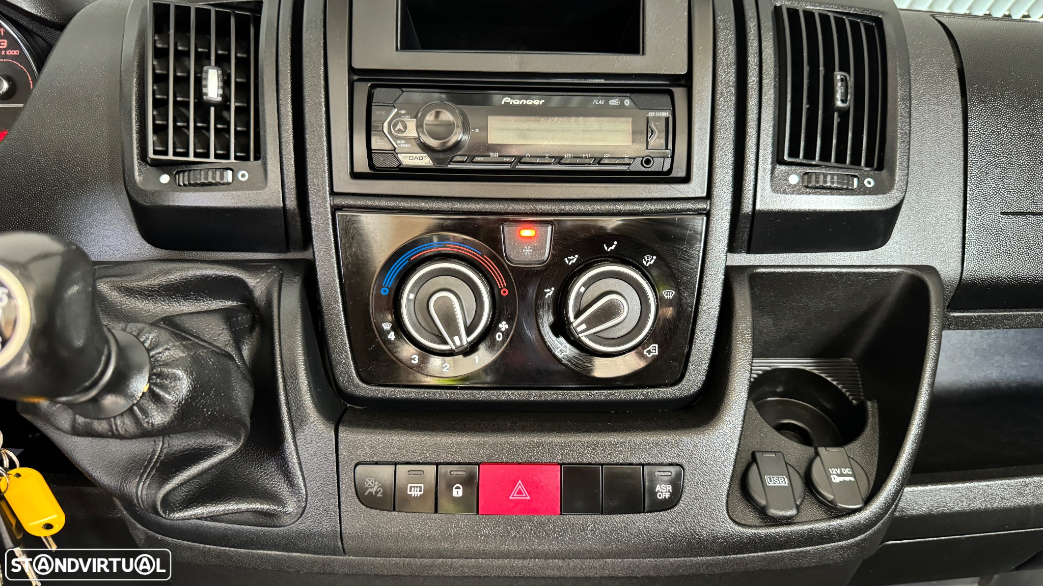 Fiat Ducato Autocaravana 4 lugares - 42