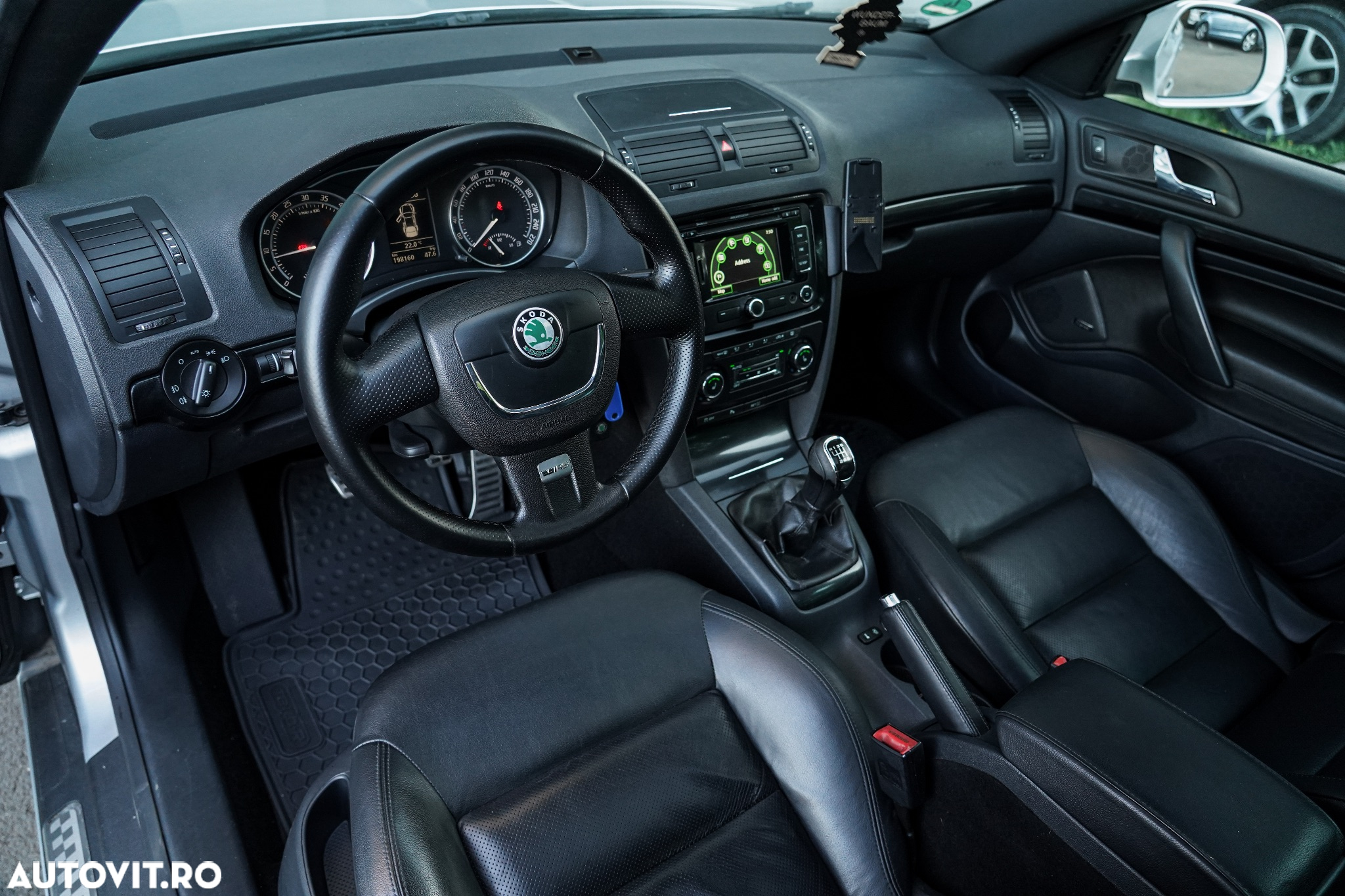 Skoda Octavia Combi Diesel 2.0 TDI RS - 23
