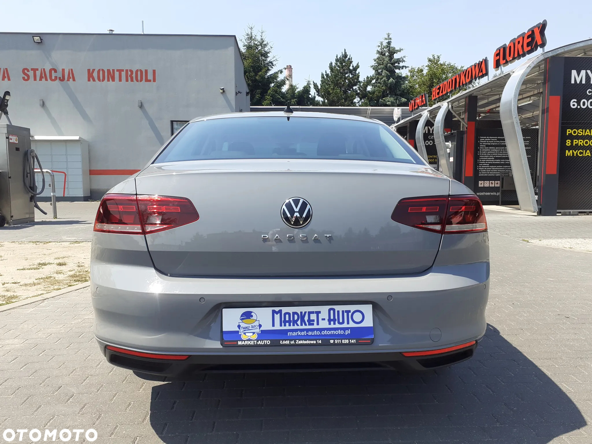 Volkswagen Passat - 4