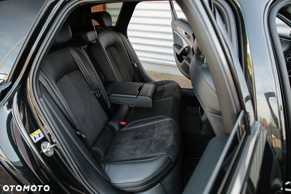 Audi A6 Avant - 16