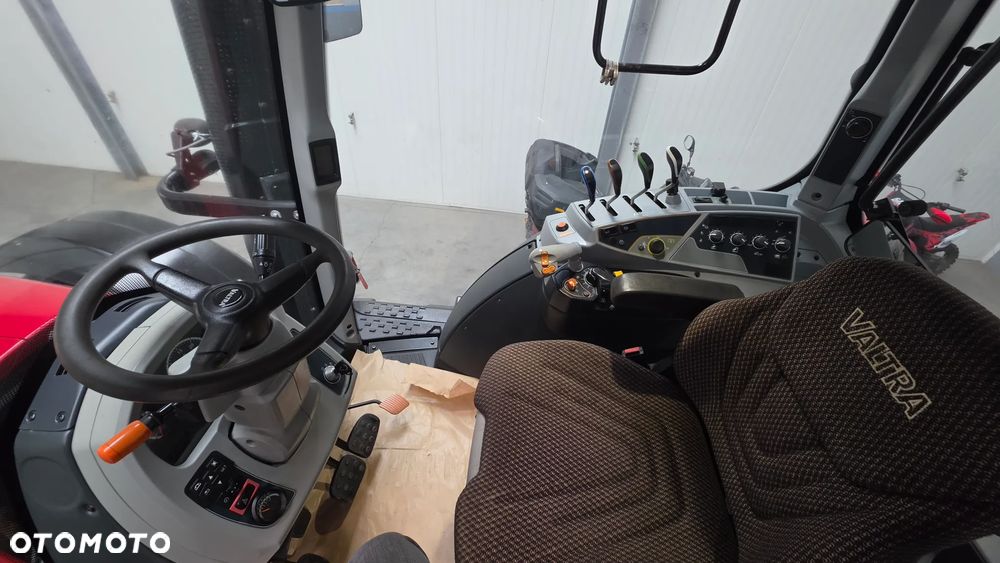 Valtra T 154 Active Biała Perła 2 sztuki T174 Versu pod GPS N154 Versu Fendt Vario Claas Arion John R John M New Holland T6 T7 - 5