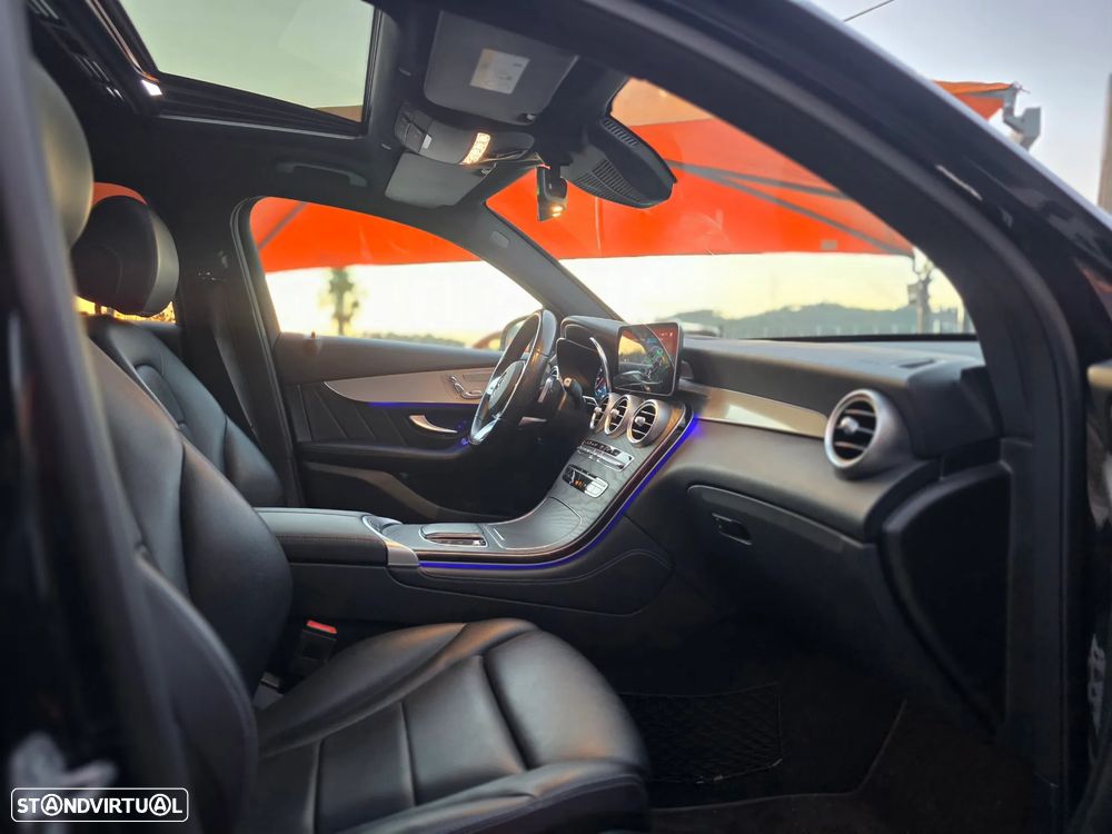 Mercedes-Benz GLC 300 de Coupe 4Matic 9G-TRONIC AMG Line Plus - 32