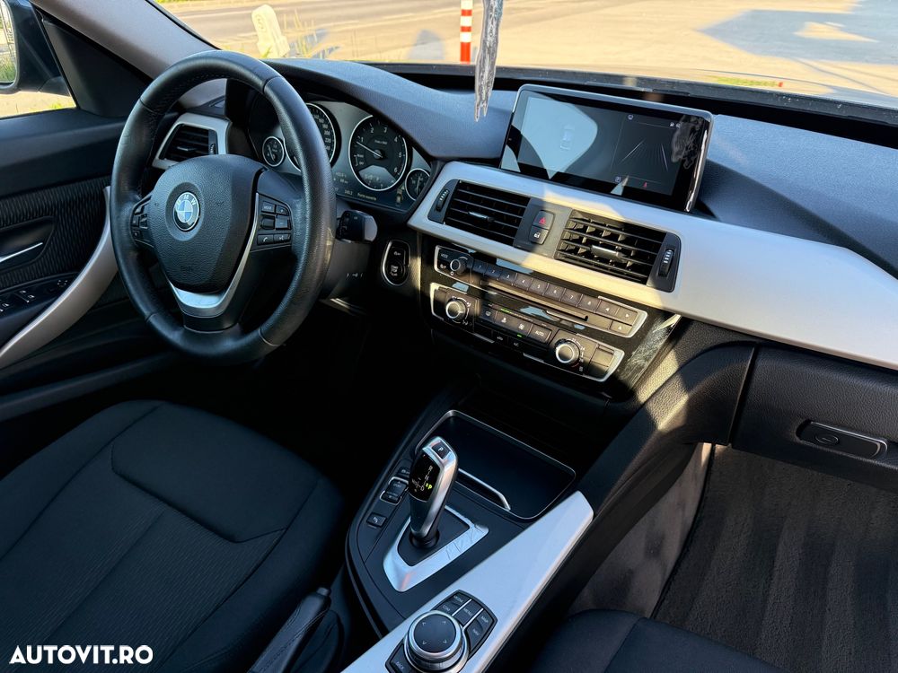 BMW Seria 3 318d Aut. Sport Line - 17