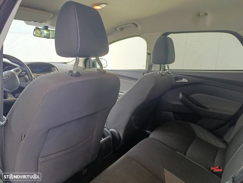 Ford Focus SW 1.6 TDCi Titanium - 9